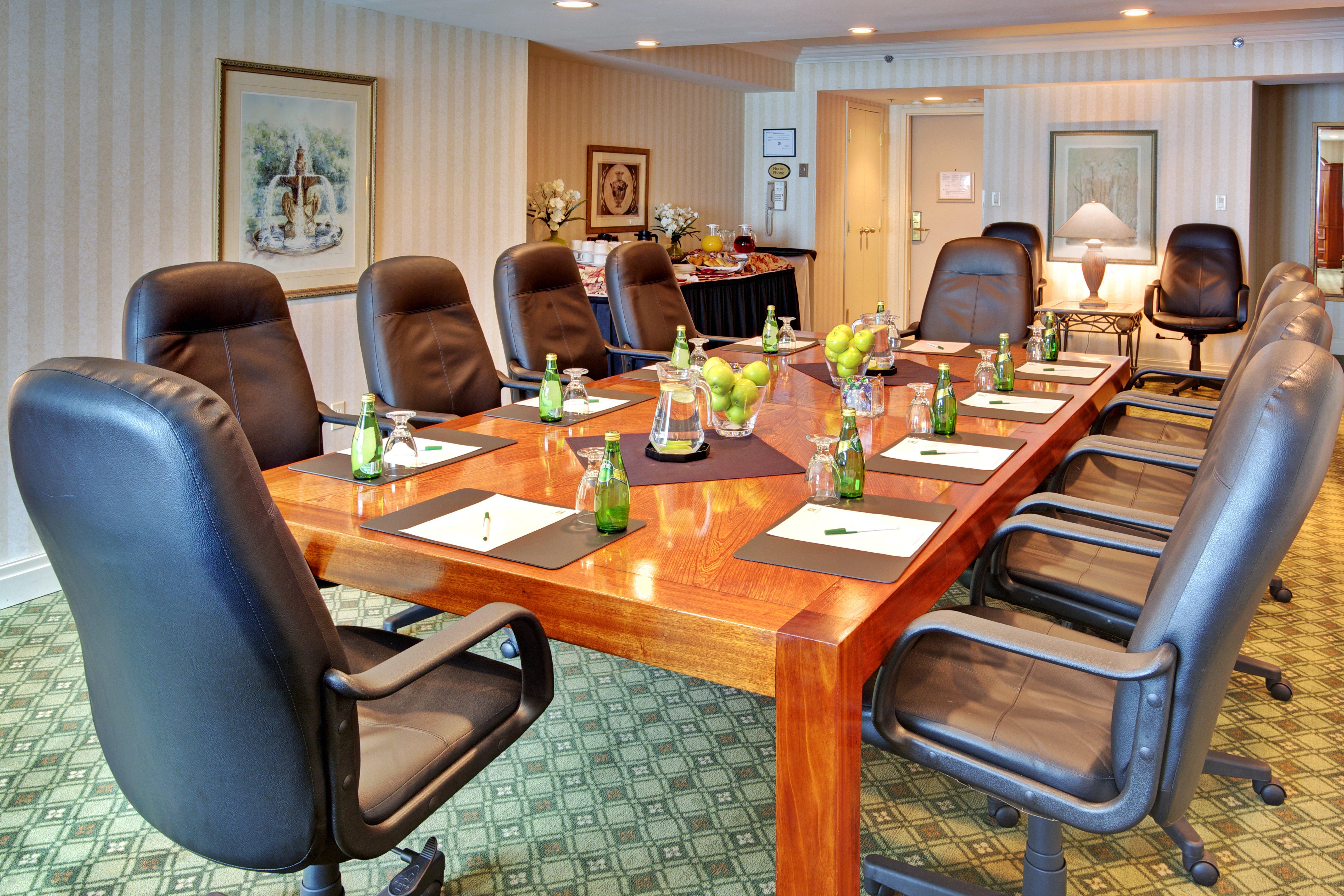 Holiday Inn & Suites Oakville At Bronte By Ihg Exteriör bild